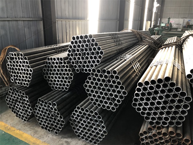 南阳小口径厚壁无缝钢管