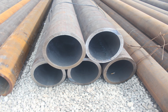 南阳大口径壁厚无缝钢管